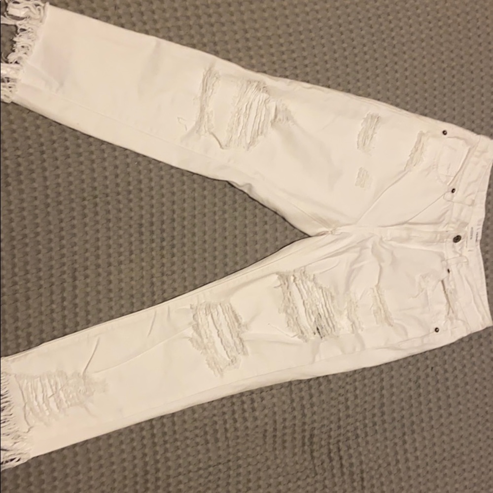 HIDDEN white jeans
